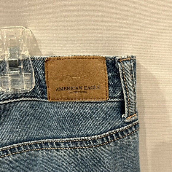 American Eagle Jeans Womens Size 18 Mom Jean Distressed Ripped High Rise Waist - Picture 13 of 16